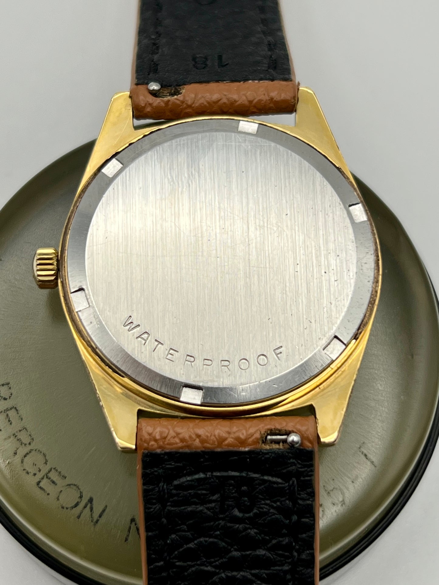 Omega Genève Cal 601 Ref. 135.041