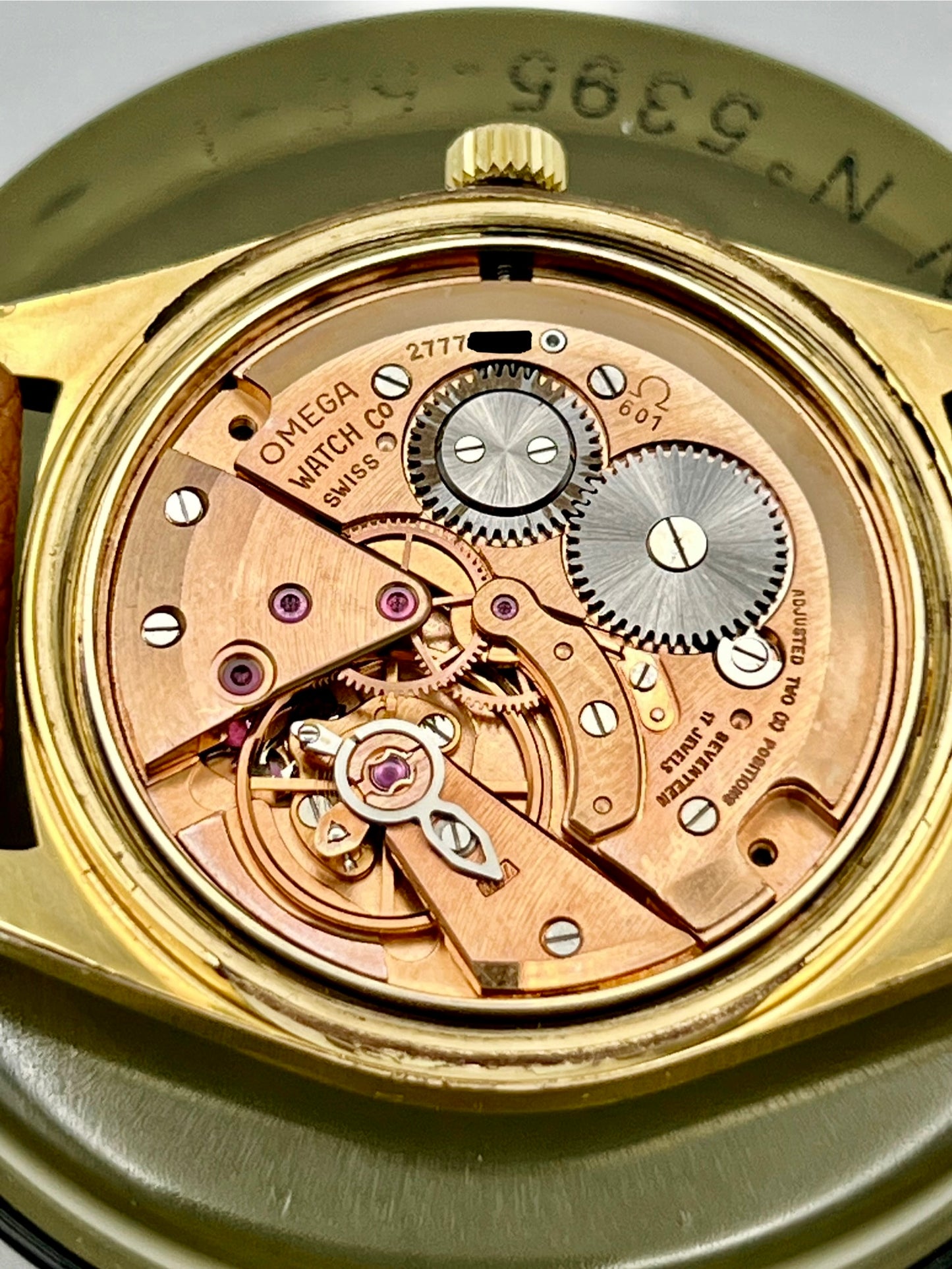 Omega Genève Cal 601 Ref. 135.041