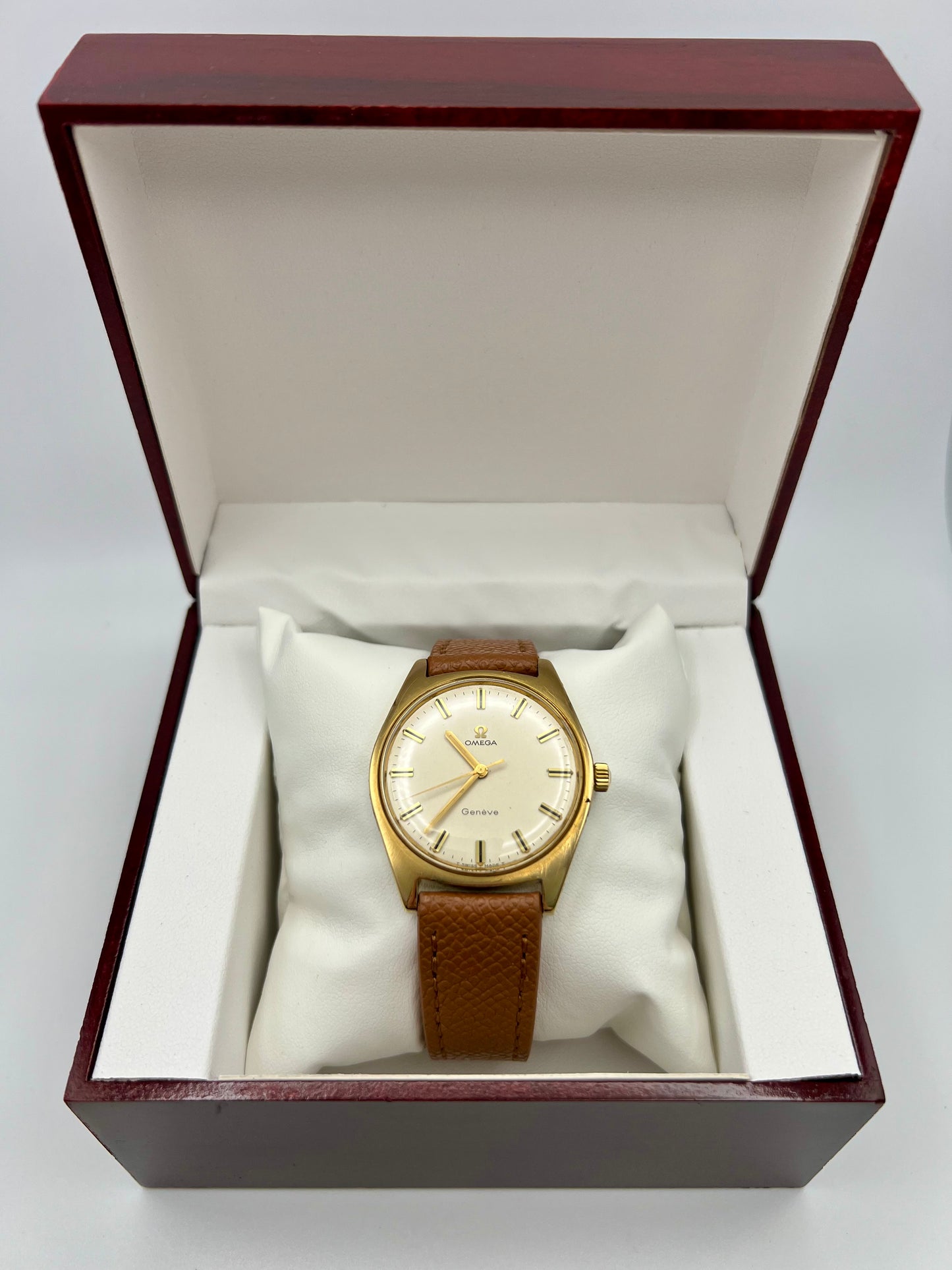 Omega Genève Cal 601 Ref. 135.041