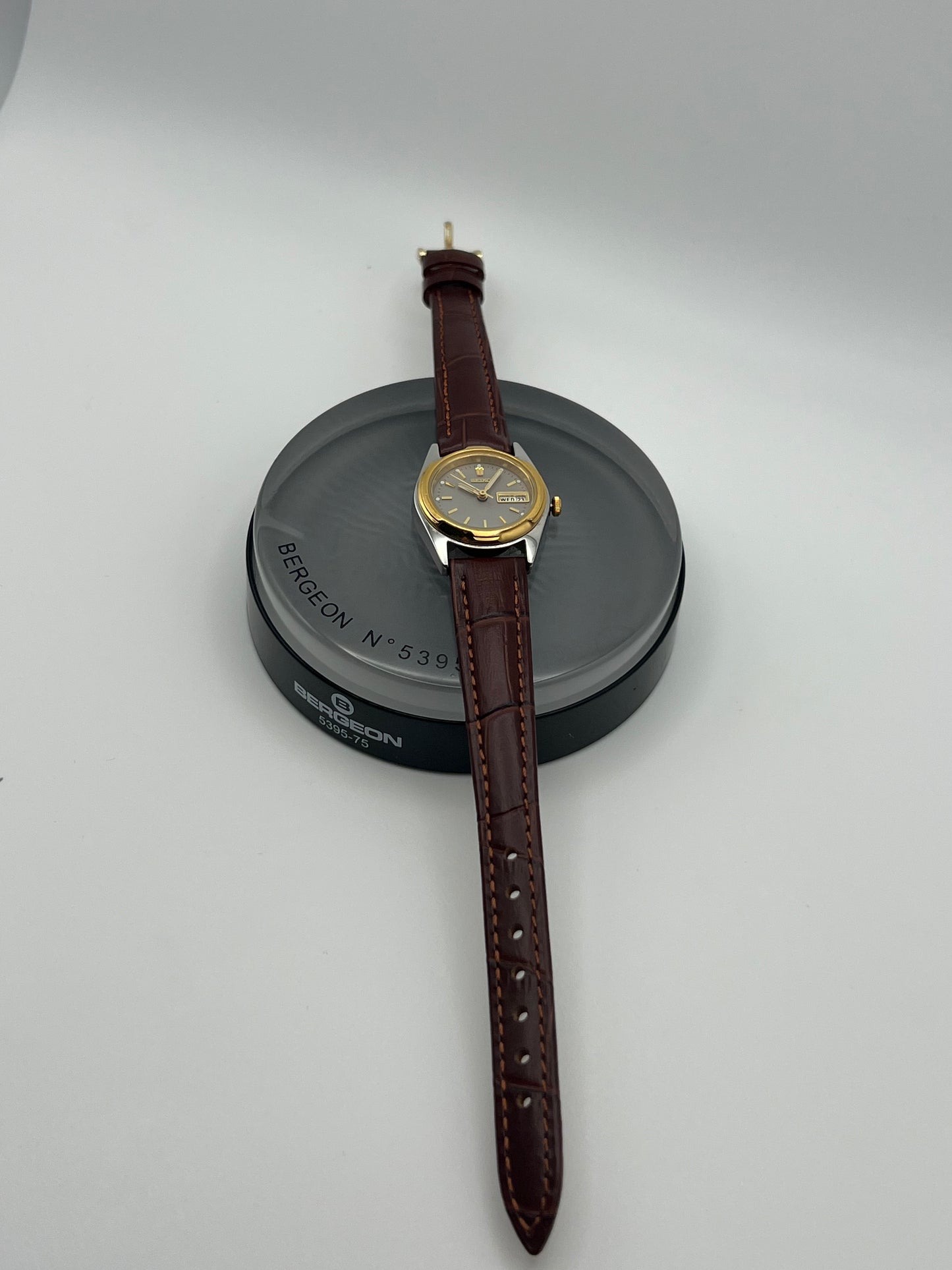 Ladies Seiko 7N83-0169 2-Tone