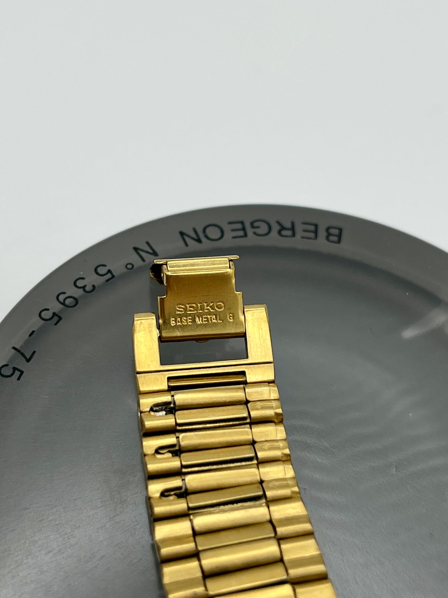 2001 Ladies Bulova Gold Tone Presidential