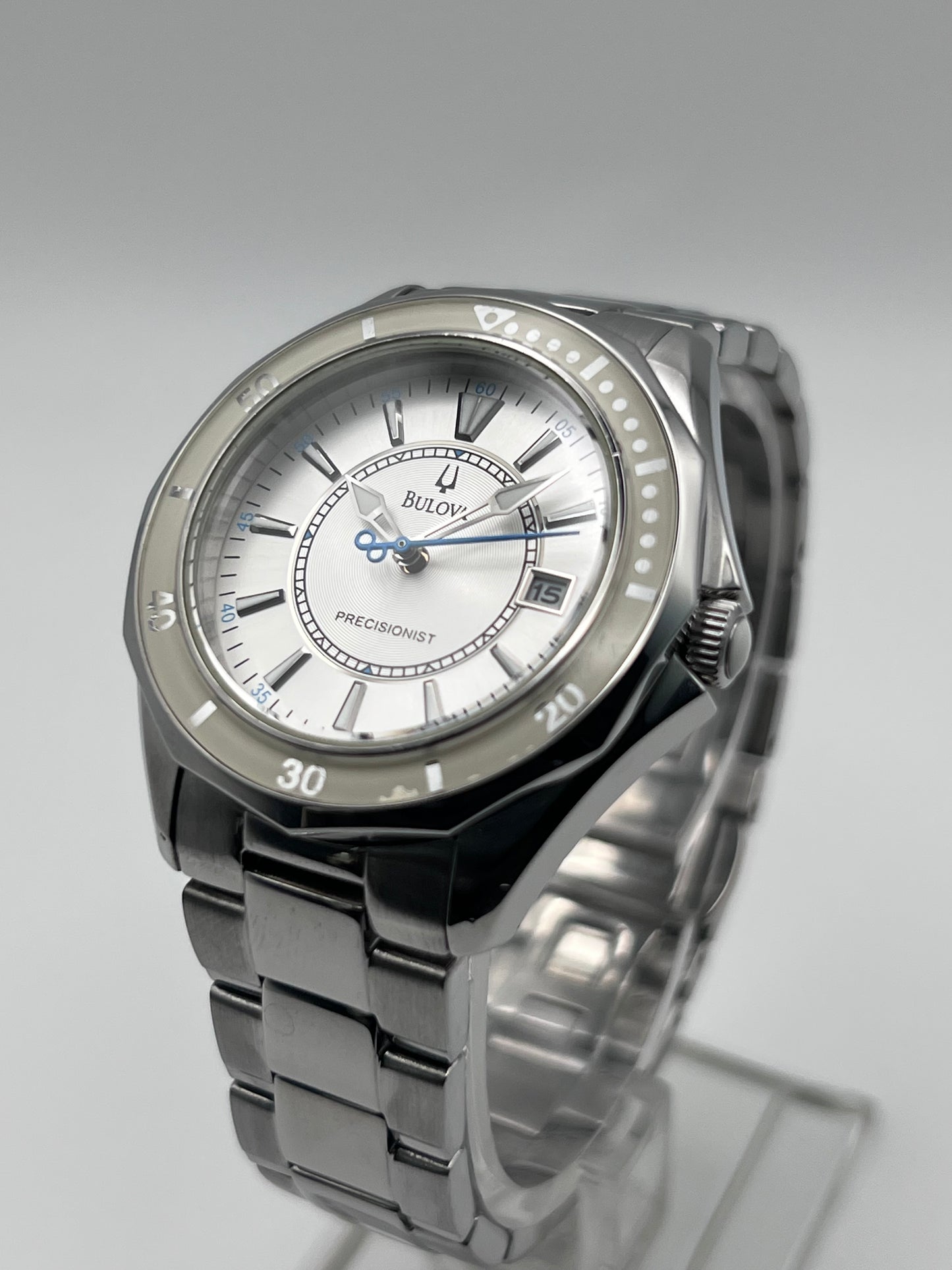 2012 Women’s Bulova Precisionist Winter Park White 96M123