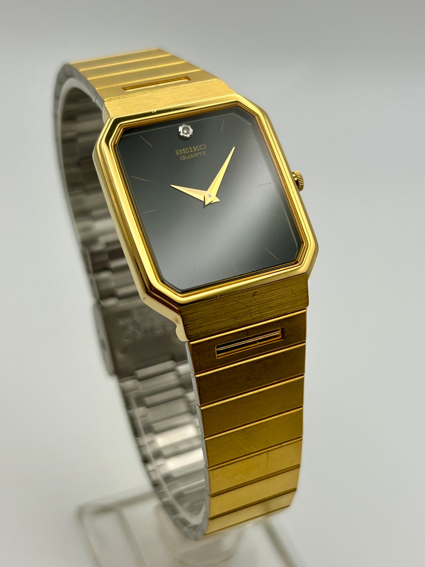 1990 Seiko 5Y30-5B89 Gold Tone