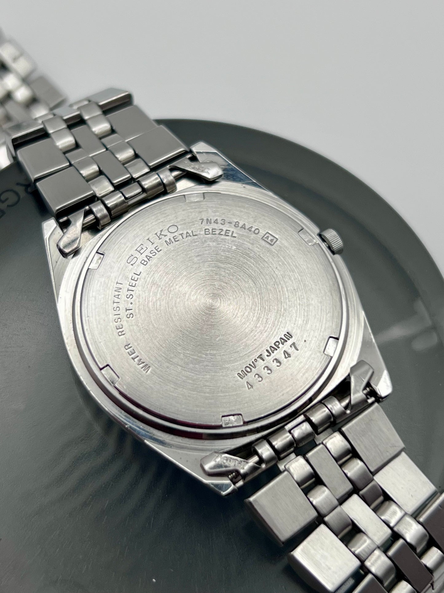 1994 Seiko 7N43-8A40 Quartz Black Dial