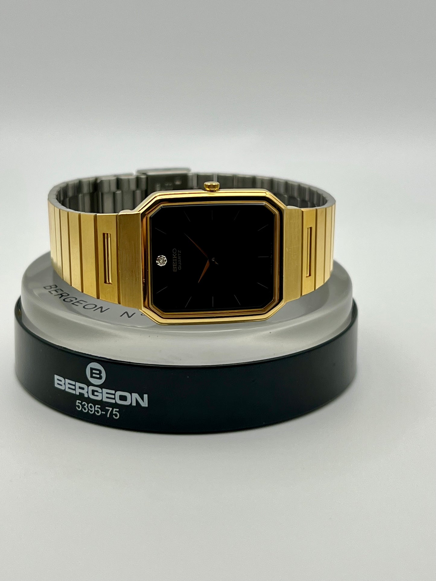 1990 Seiko 5Y30-5B89 Gold Tone