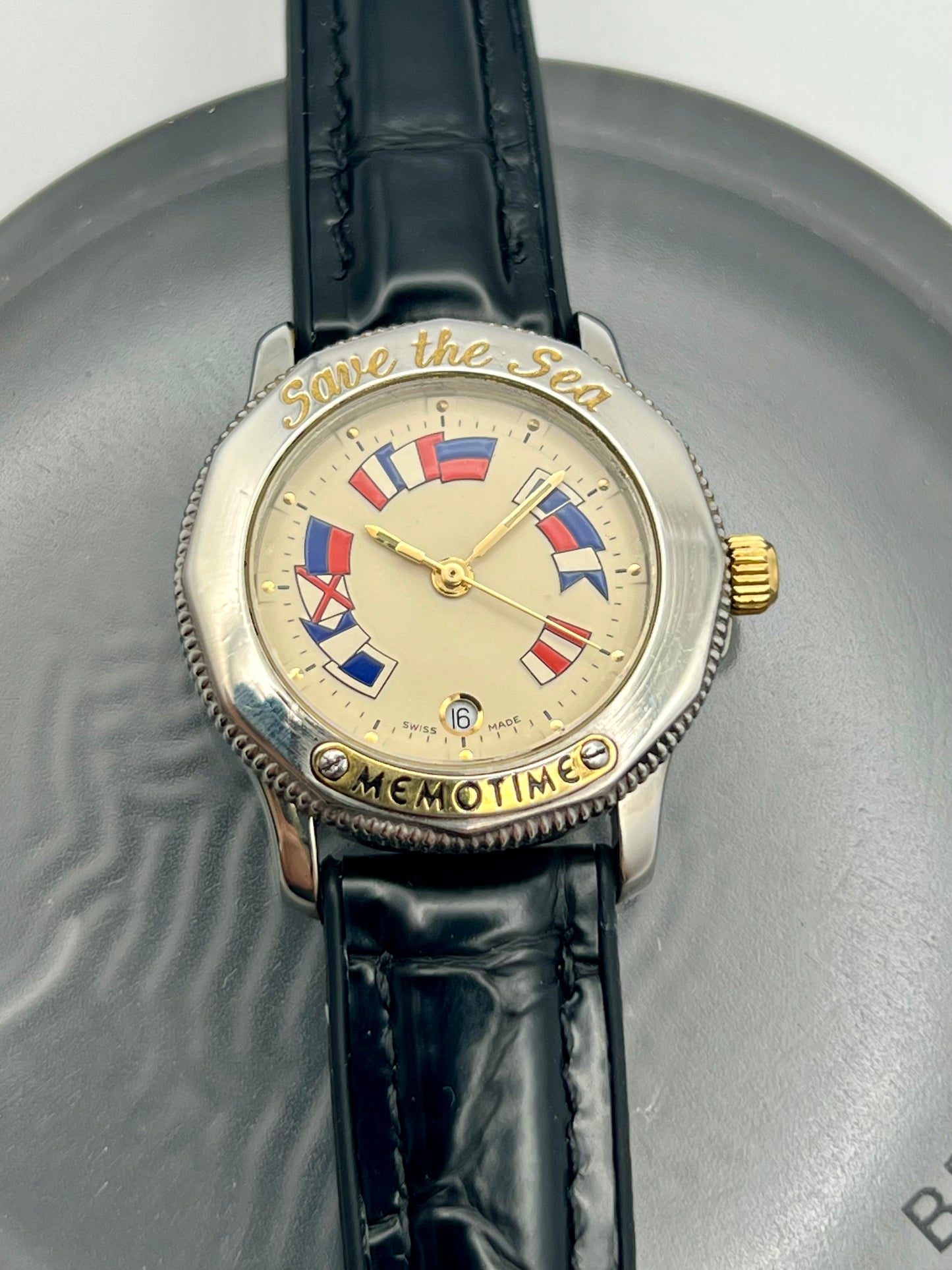 Women’s 1993 Corum Memotime 101/9347
