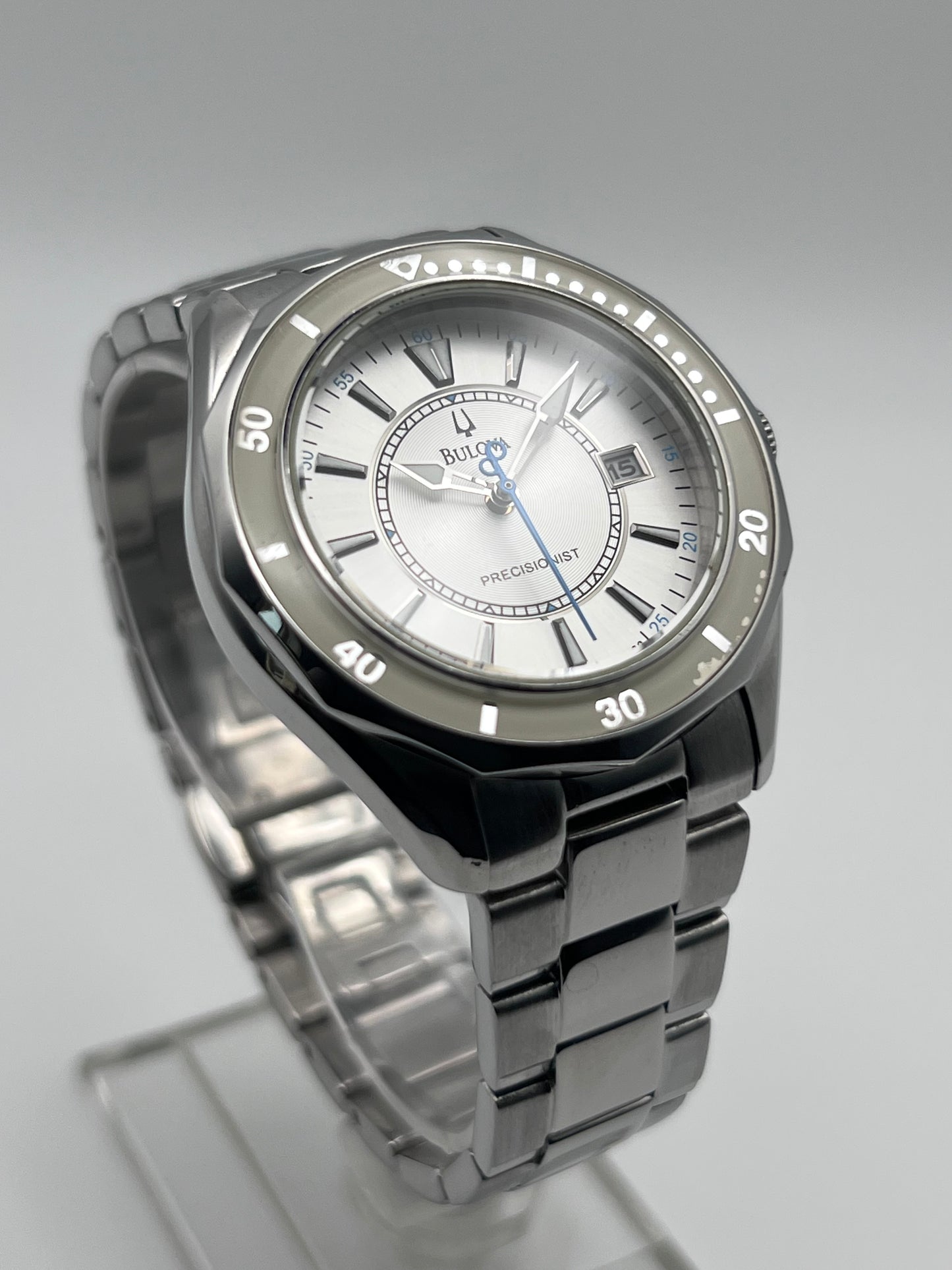 2012 Women’s Bulova Precisionist Winter Park White 96M123