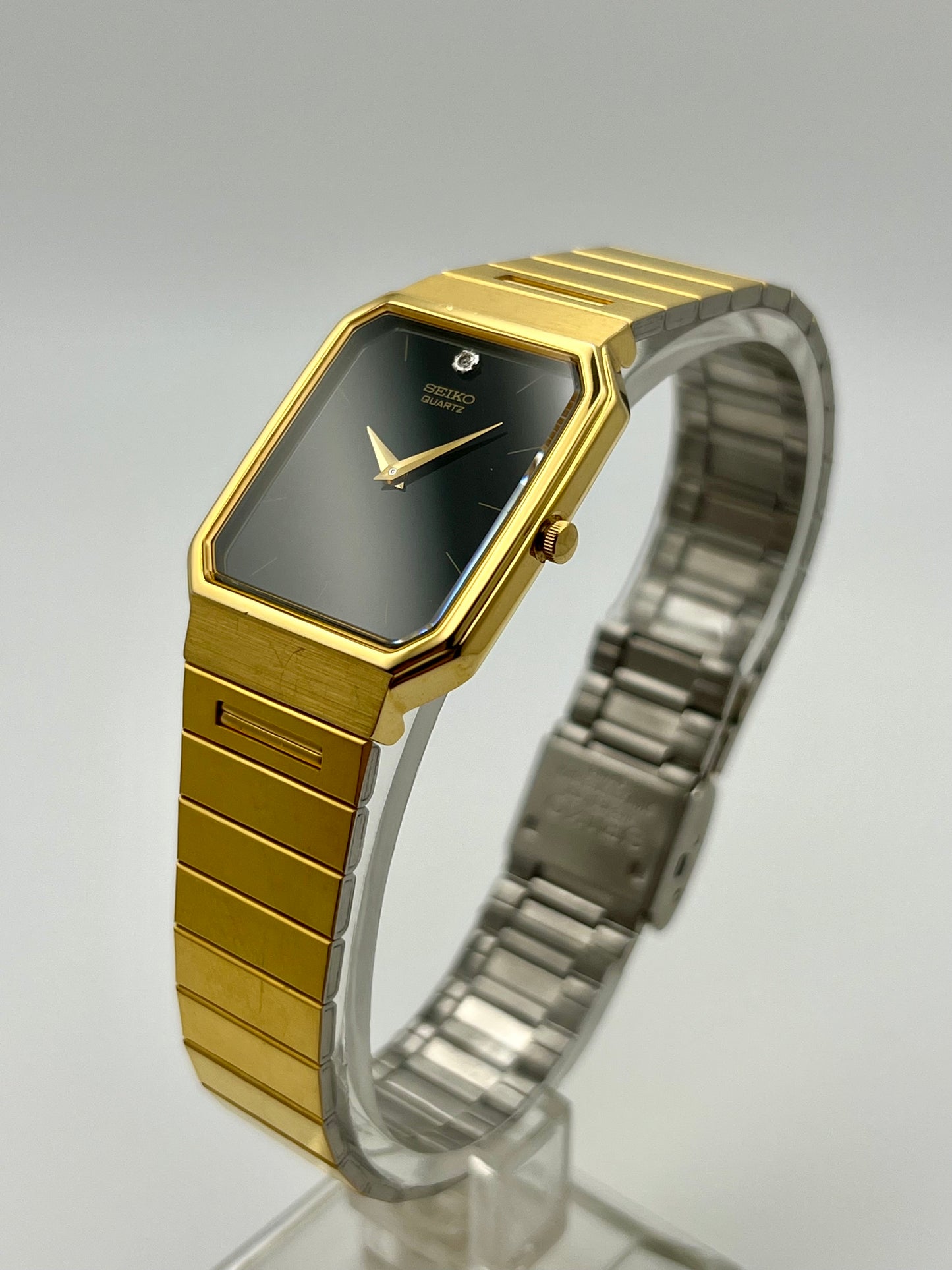 1990 Seiko 5Y30-5B89 Gold Tone