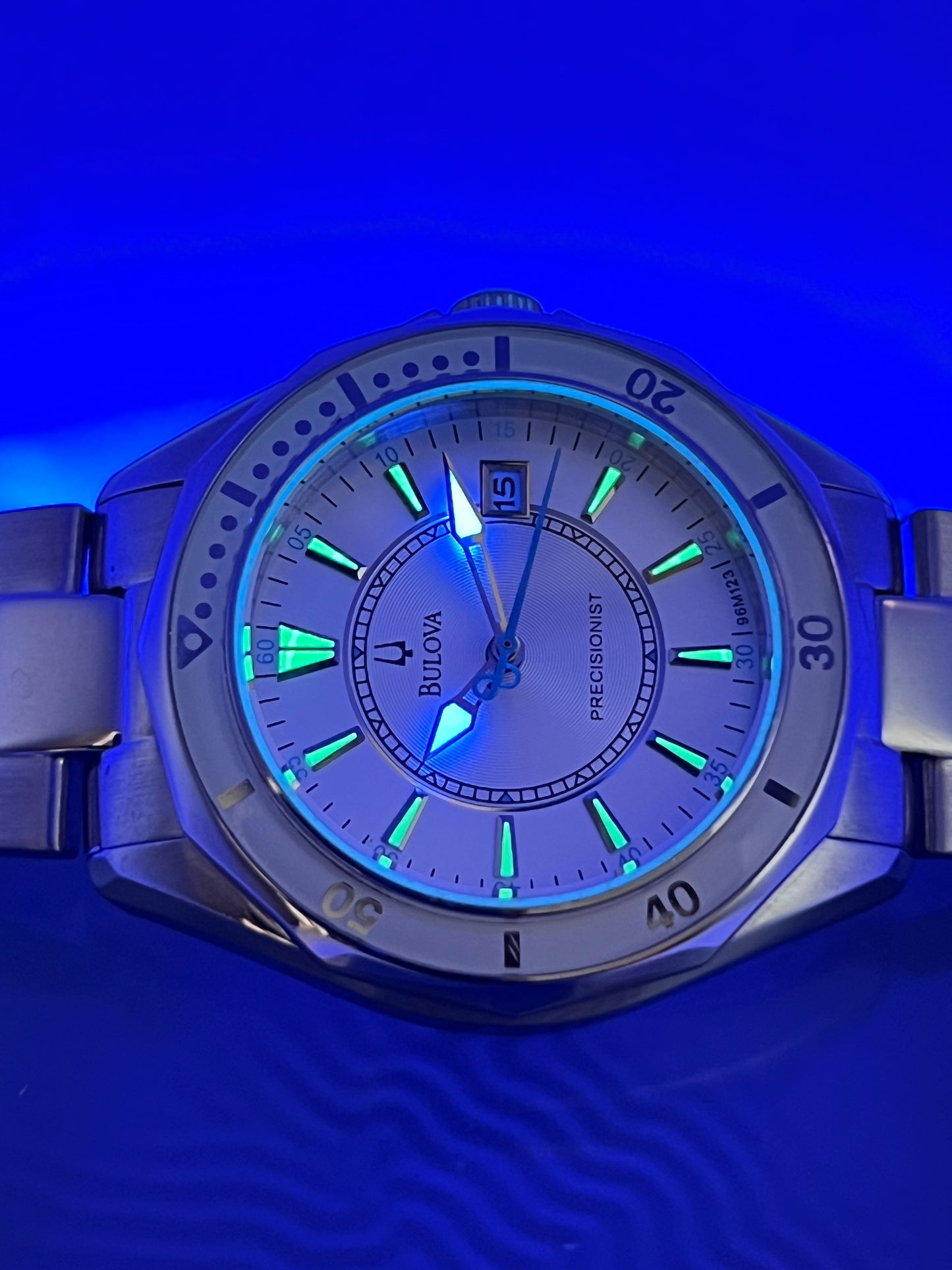 2012 Women’s Bulova Precisionist Winter Park White 96M123