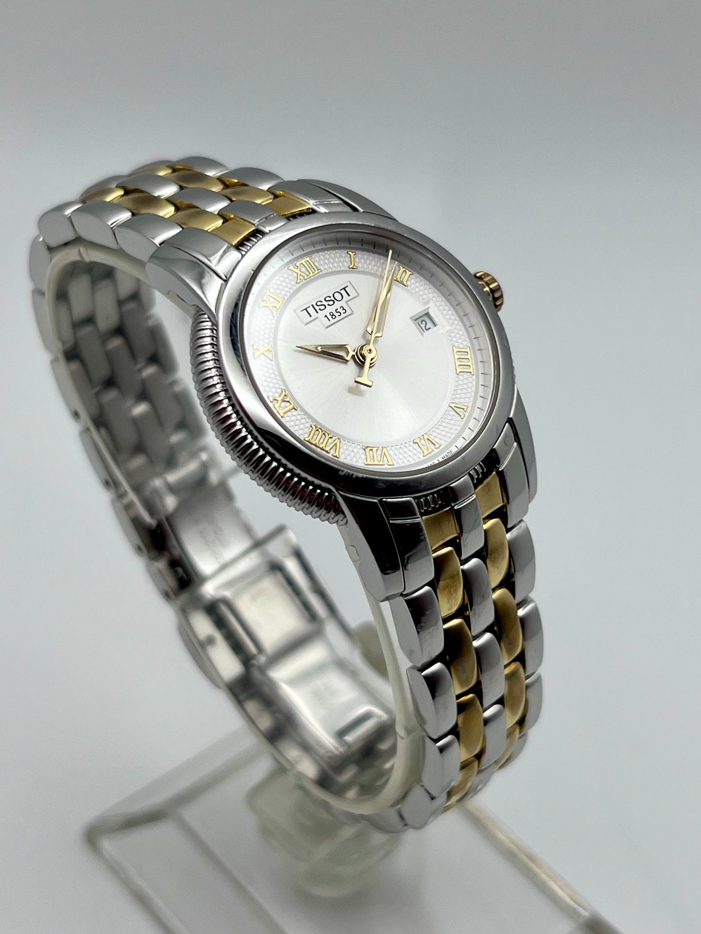 Early 2000’s Ladies Tissot Ballade III T031210A Two-Tone Quartz