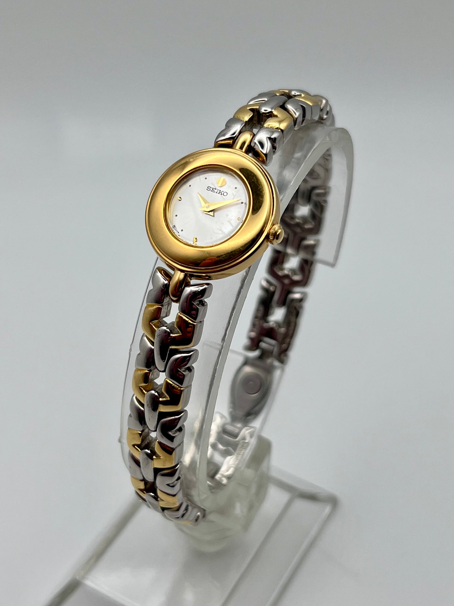 1995 Ladies Seiko 1N00-1C70 Two-Tone Bracelet Quartz