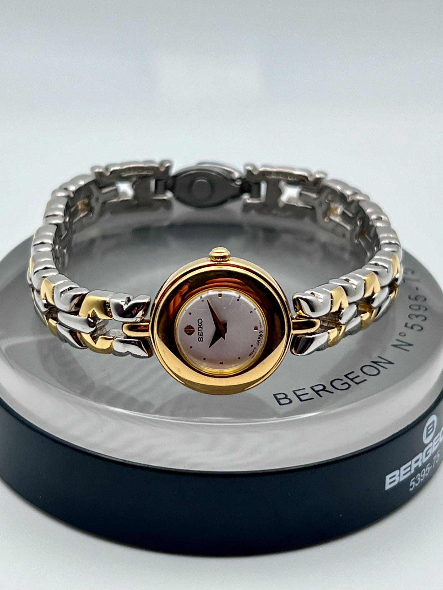 1995 Ladies Seiko 1N00-1C70 Two-Tone Bracelet Quartz