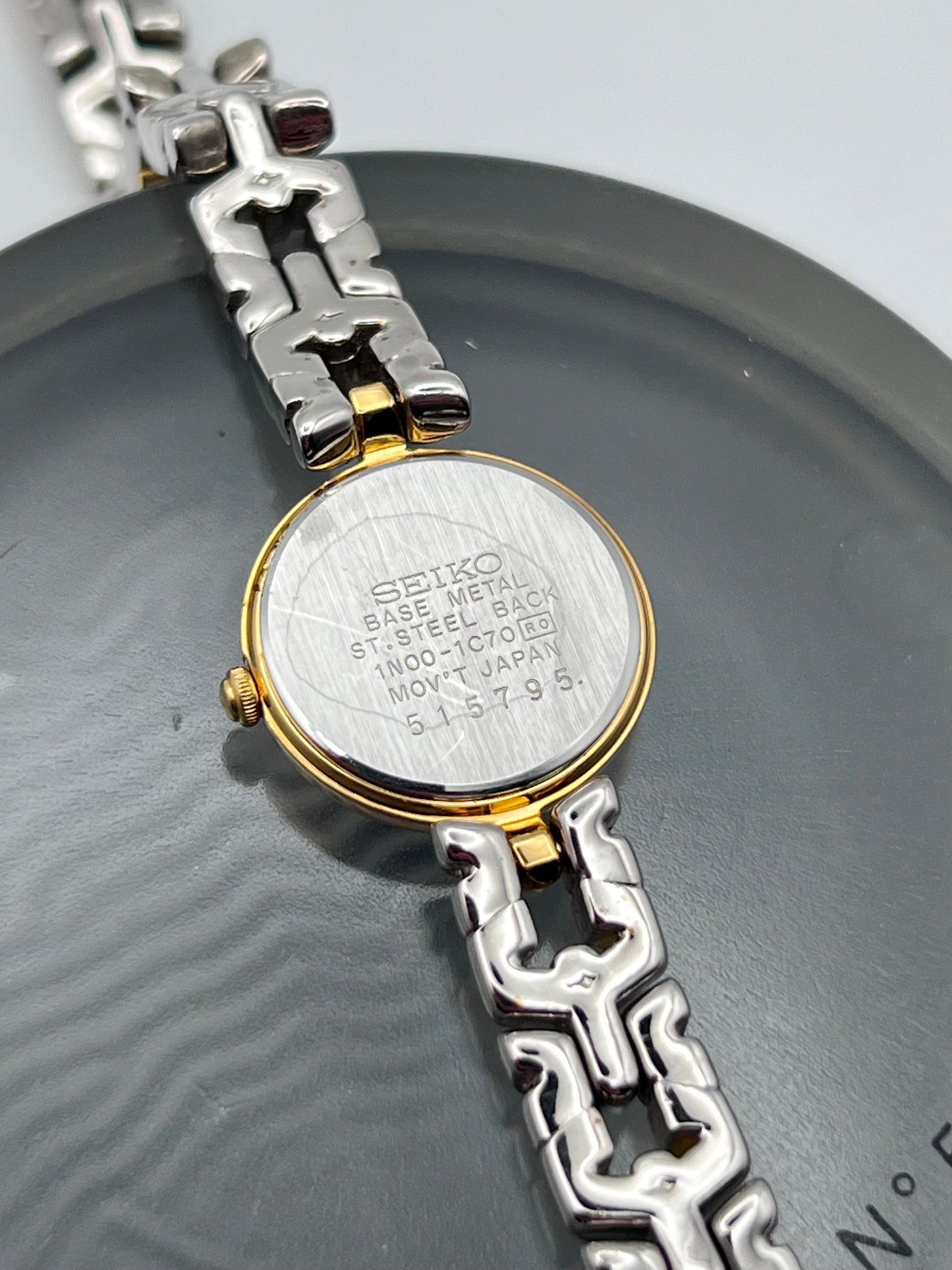 1995 Ladies Seiko 1N00-1C70 Two-Tone Bracelet Quartz