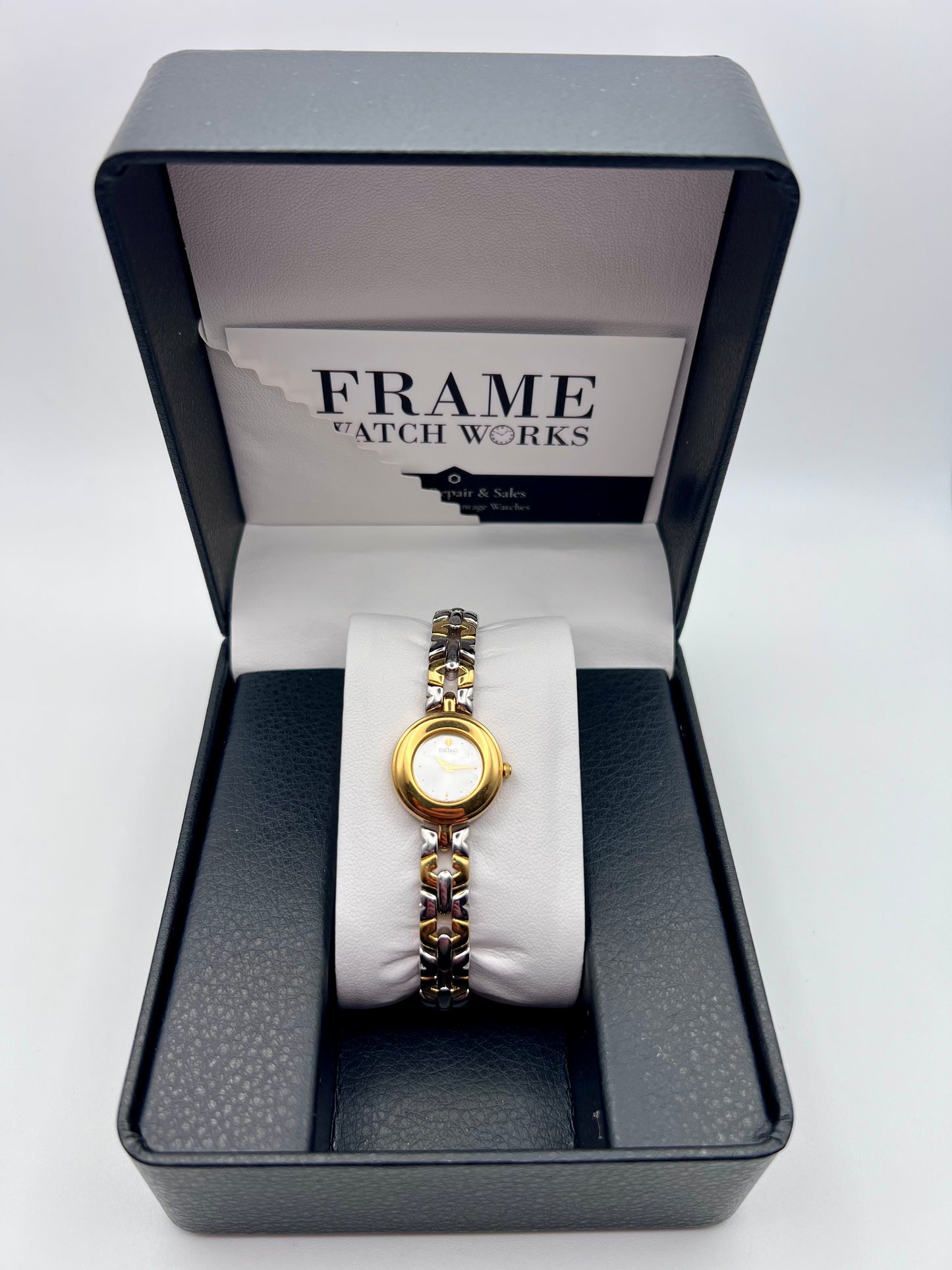 1995 Ladies Seiko 1N00-1C70 Two-Tone Bracelet Quartz