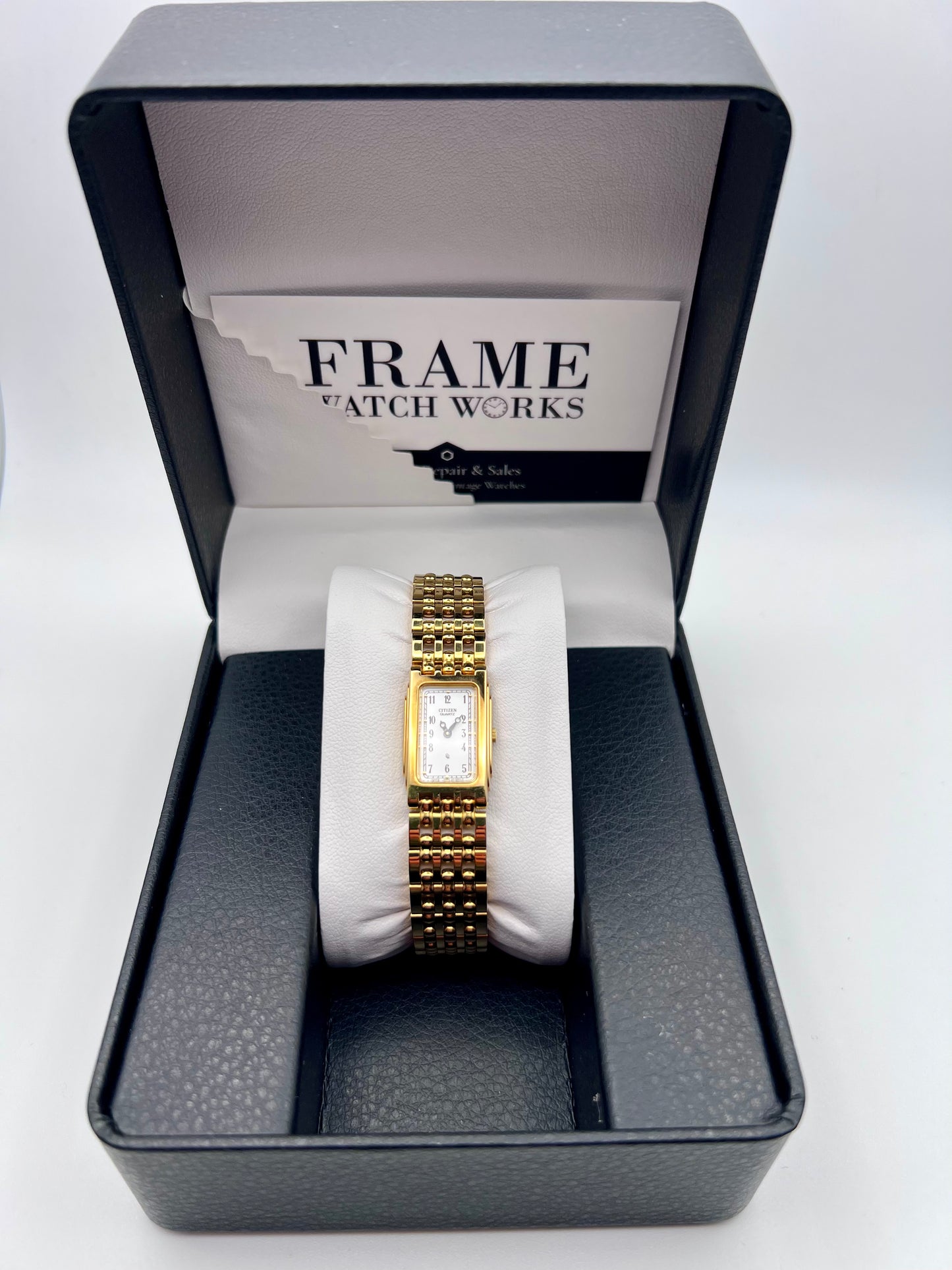 1997 Ladies Citizen 2200-229142 Quartz Gold Tone Tank Near Mint