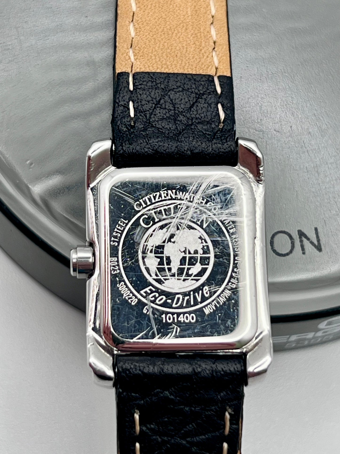 2011 Womens Mother of Pearl Citizen Eco-Drive B023-S000220