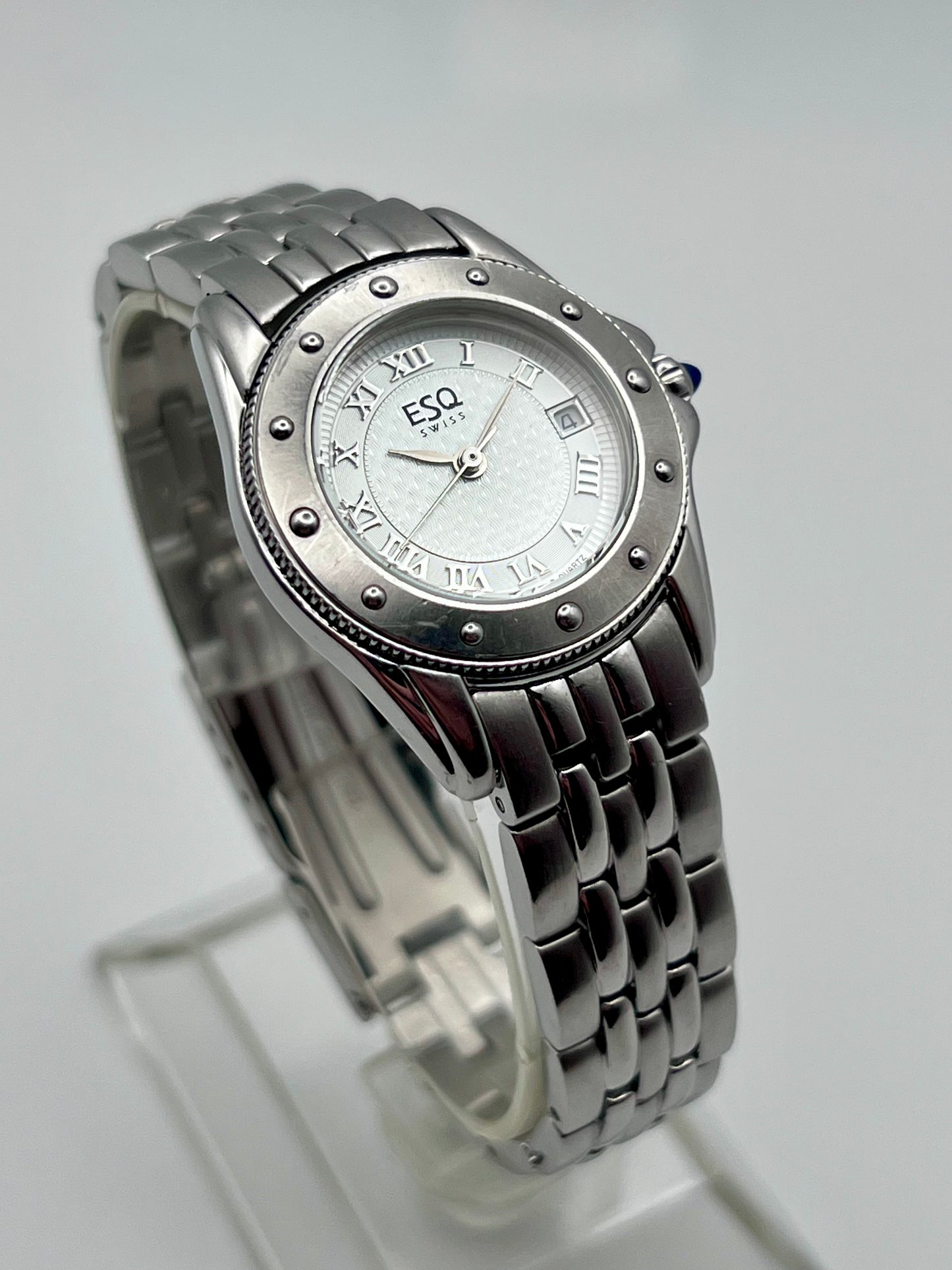 1998 Womens ESQ Movado Quest E5051
