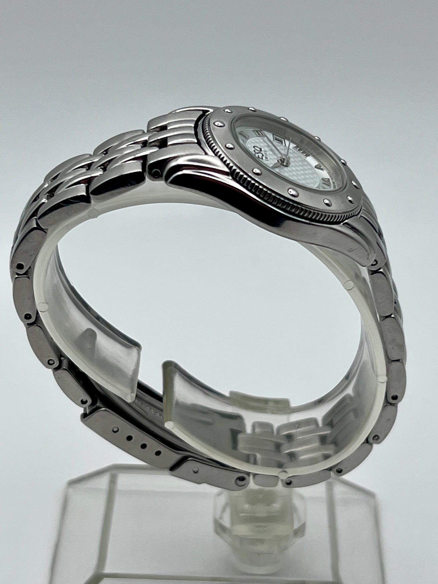 1998 Womens ESQ Movado Quest E5051