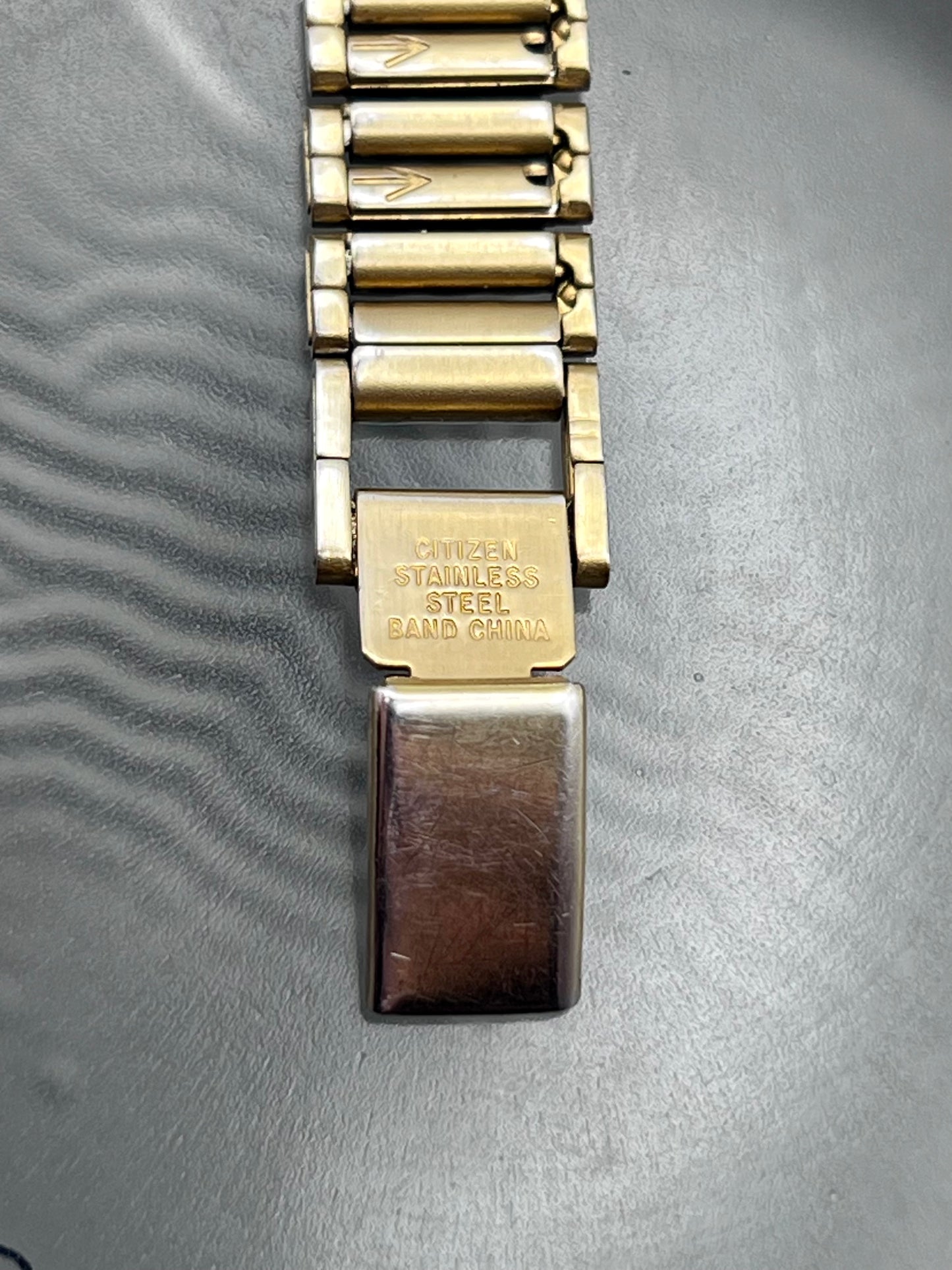 2002 Womens Citizen 5930-T15774 CQ Gold Tone
