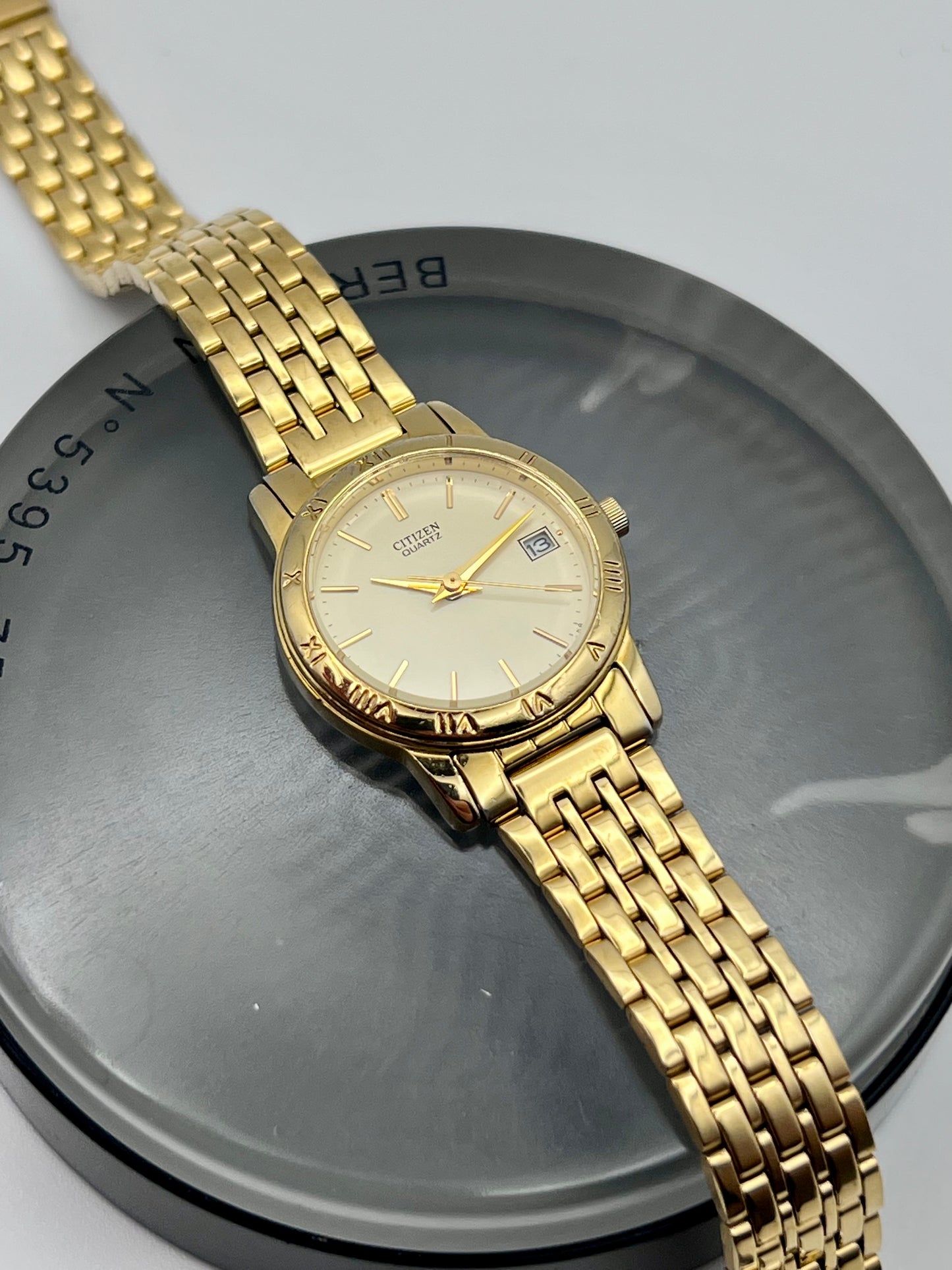 2002 Womens Citizen 1012-K13131 Gold Tone