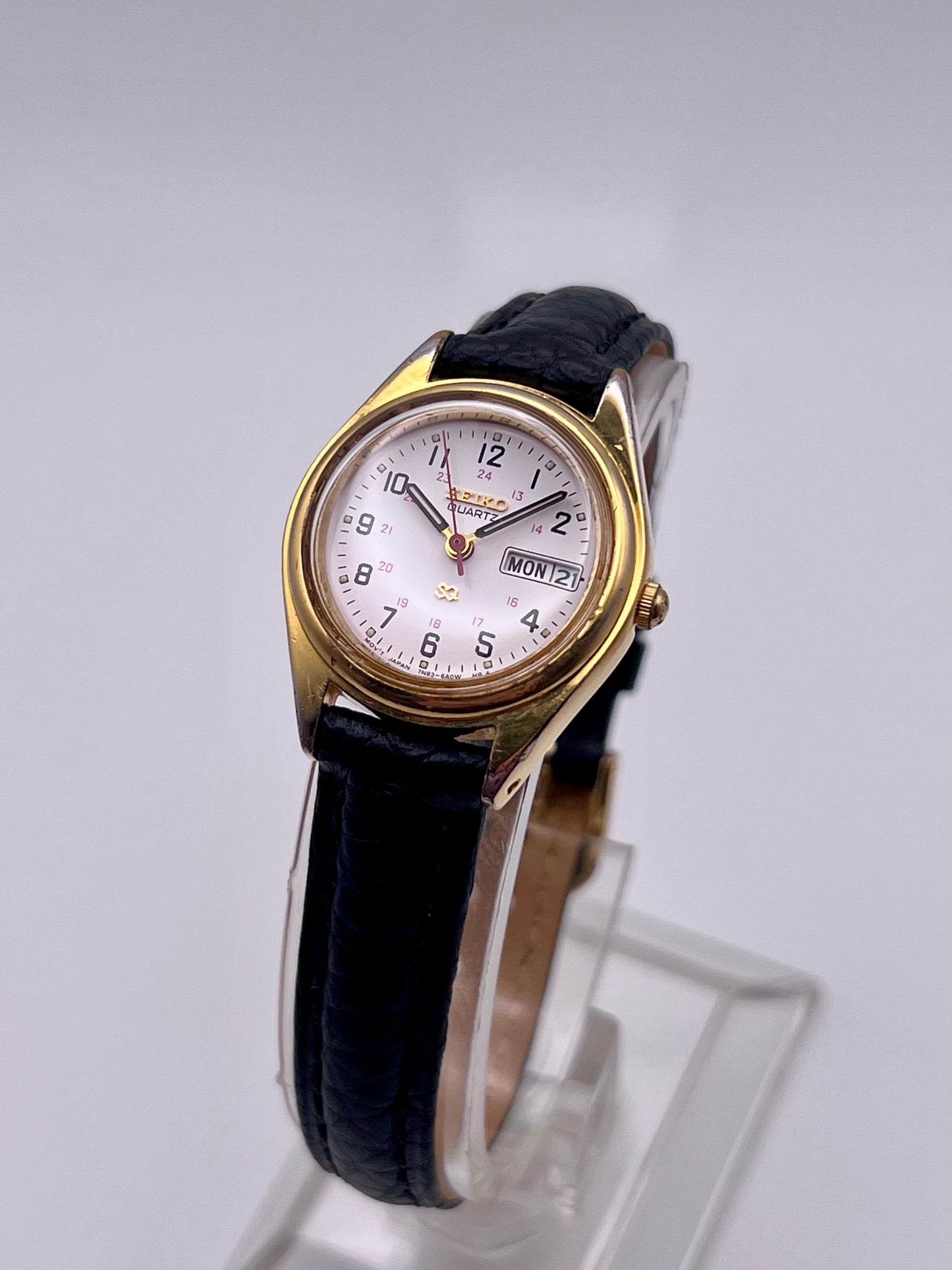 1992 Womens Seiko 7N83-6A09 SQ
