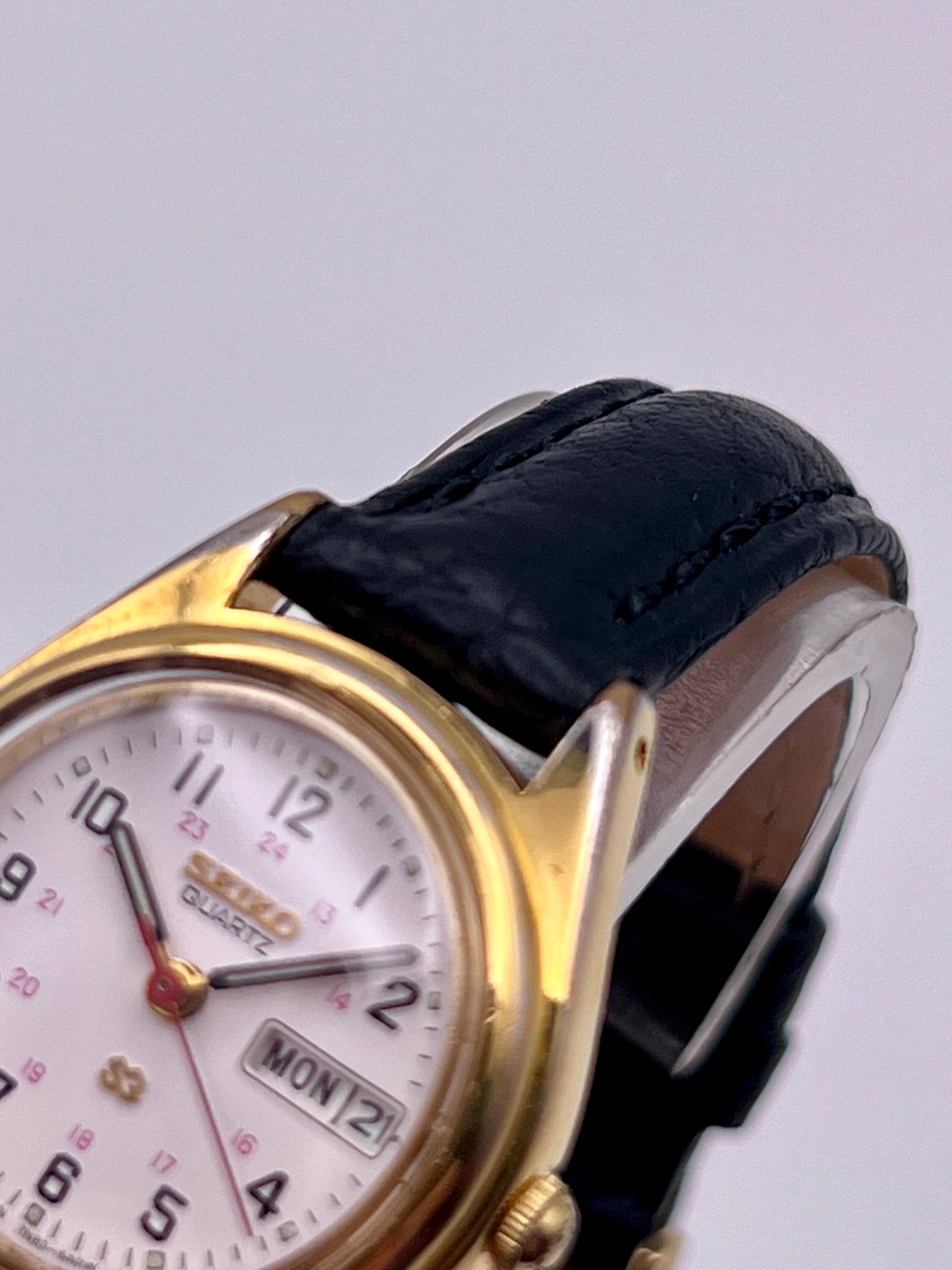 1992 Womens Seiko 7N83-6A09 SQ