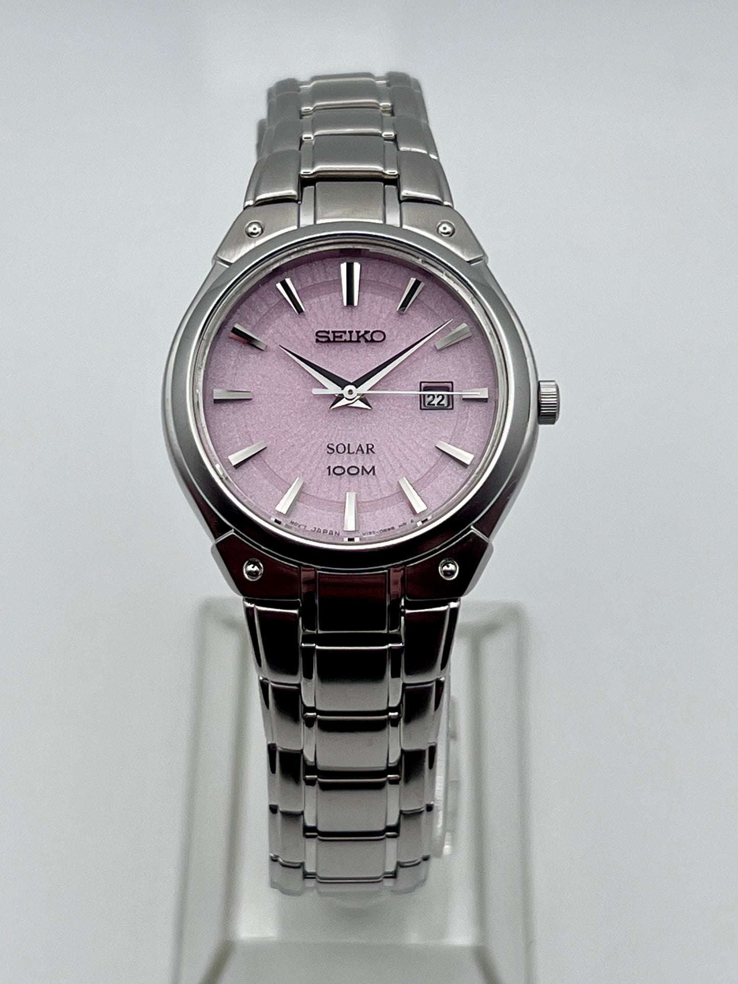 2013 Womens Pink Seiko Solar V137-0AY0 with Box and Papers